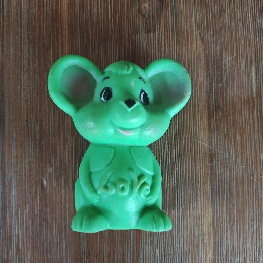 4" Vintage Green Reliance Products MOUSE LOVE Rubber Toy Squeaker Squeak
